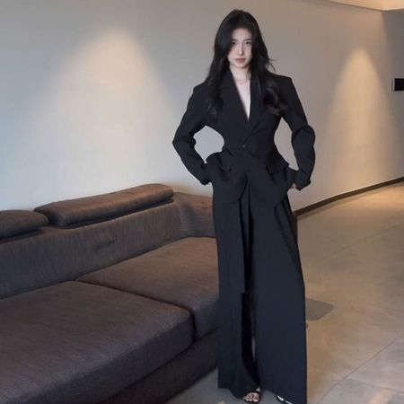 High-End Black Suit Jacket For Women